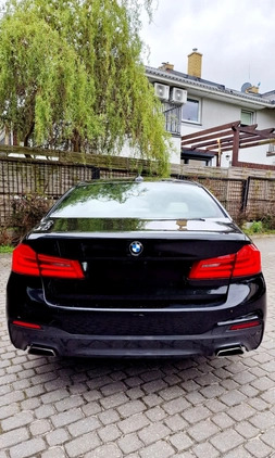 BMW Seria 5 cena 185000 przebieg: 126000, rok produkcji 2019 z Piaseczno małe 301